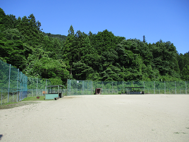 宮山田運動場写真2